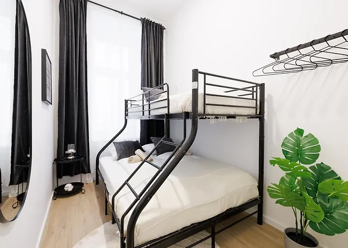 Style By Home2 Hostel *