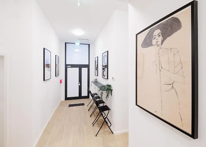 Style By Home2 Hostel